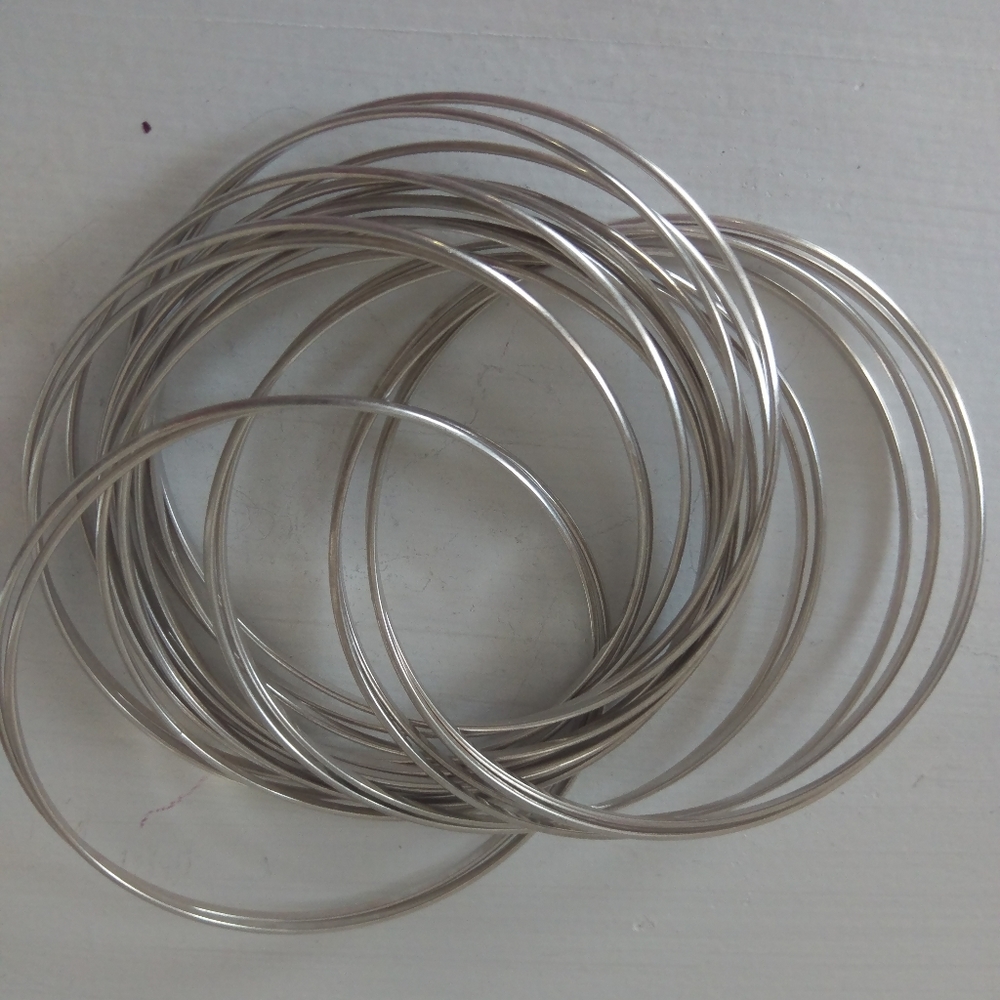 Silpada 21-Bangle Interlocking Bracelet